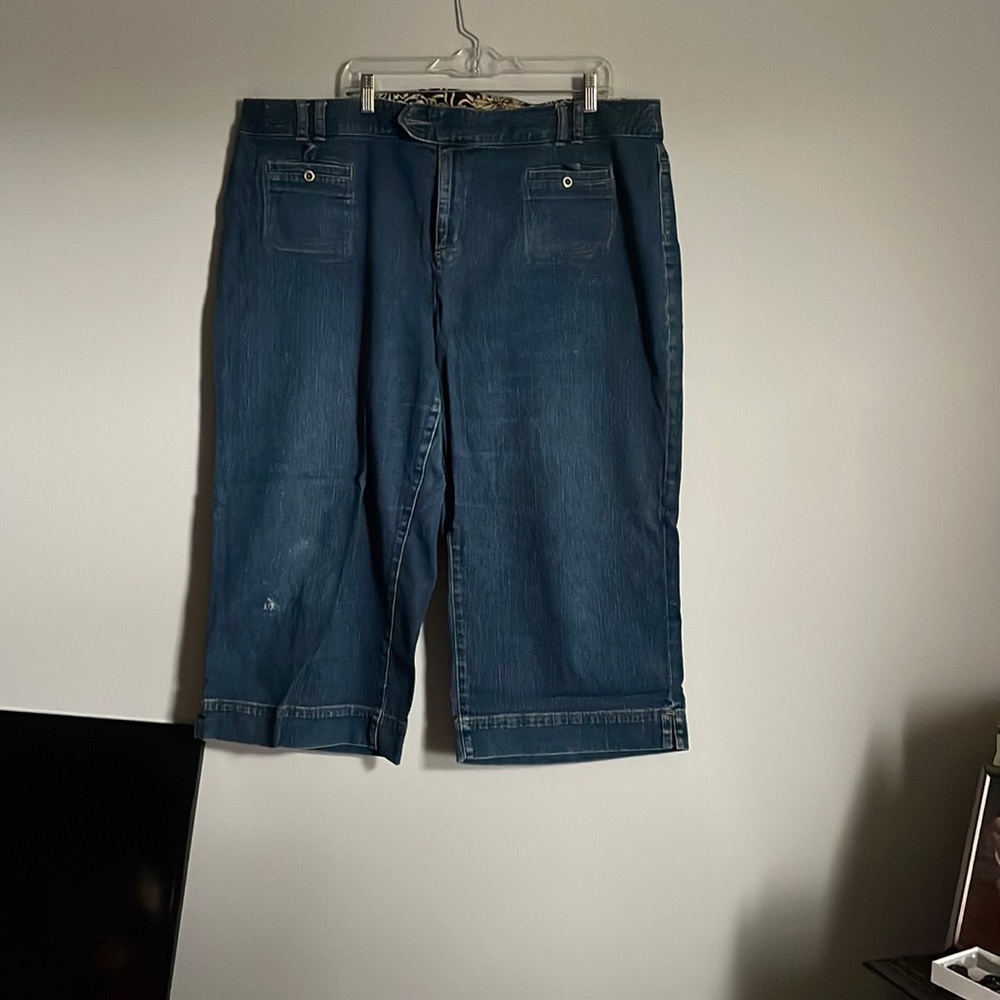 Capris